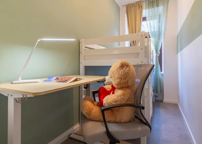 Big Apartments, Big Bathrooms, Single Beds, Perfect For Groups *