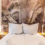 Apartment Large Group With 2 Bathrooms & Single Beds Leipzig