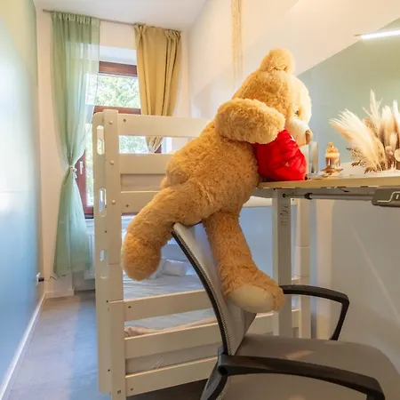 Big Apartments, Big Bathrooms, Single Beds, Perfect For Groups Lejlighed *