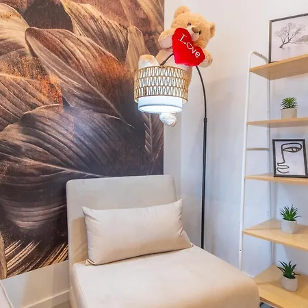 Large Group With 2 Bathrooms & Single Beds Apartment Leipzig