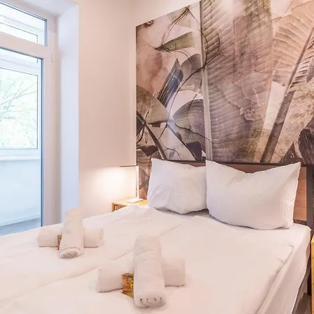 Large Group With 2 Bathrooms & Single Beds Apartment Leipzig