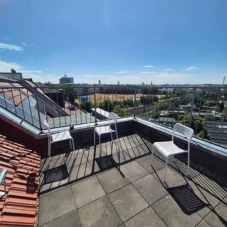 Large Group With 2 Bathrooms & Single Beds Apartment Leipzig