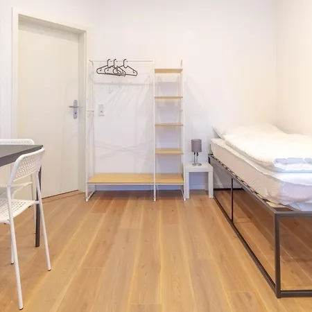 Lägenhet Big Apartments, Big Bathrooms, Single Beds, Perfect For Groups Leipzig