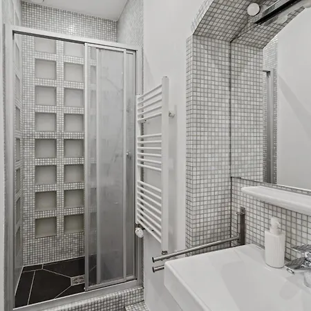 Big Apartments, Big Bathrooms, Single Beds, Perfect For Groups * Lipcse