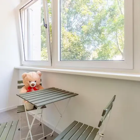 Large Group With 2 Bathrooms & Single Beds Apartment Leipzig