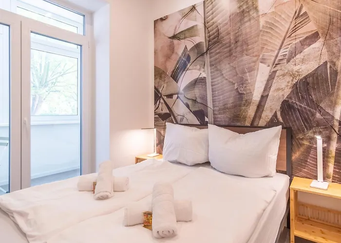 Big Apartments, Big Bathrooms, Single Beds, Perfect For Groups شقة لبسيا