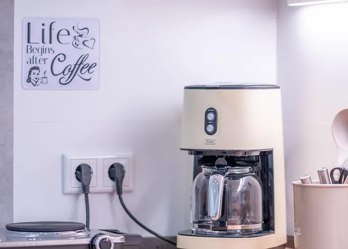 شقة Big Apartments, Big Bathrooms, Single Beds, Perfect For Groups لبسيا