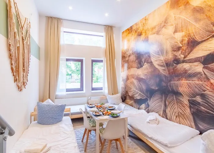 شقة Big Apartments, Big Bathrooms, Single Beds, Perfect For Groups