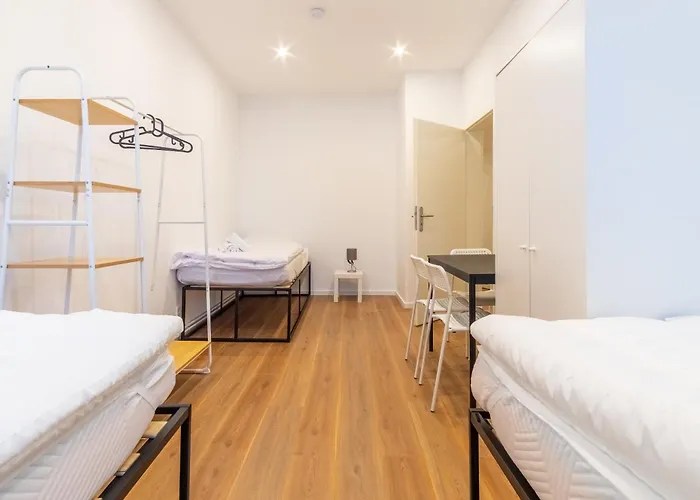 Big Apartments, Big Bathrooms, Single Beds, Perfect For Groups Appartement *